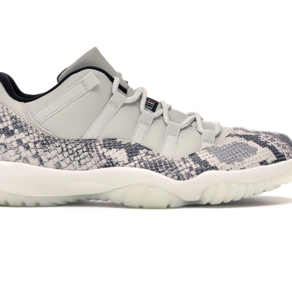 2019 Air Jordan 11 Retro Low 'Light Bone Snakeskin' - Picture 1 of 7